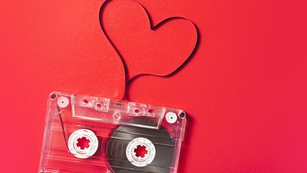 5 Lagu Cinta Terbaik Untuk Ungkapkan Perasaan