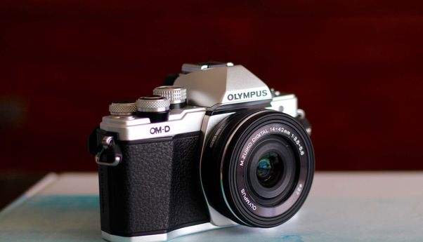 Kamera Mirrorless Terbaik yang Cocok Dibawa Untuk Travelling