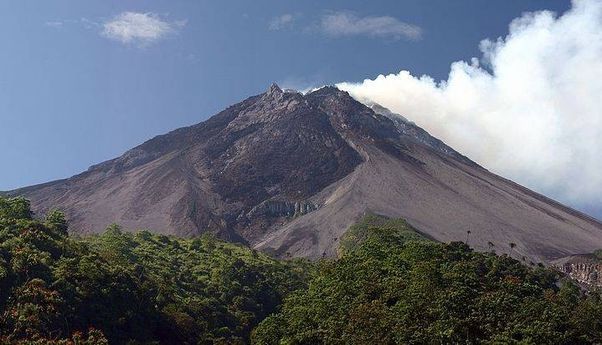 Berita Terbaru di Jogja: Laju Deformasi Gunung Merapi Rata-rata 12 cm Per Hari