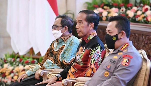 Presiden Jokowi Tegas ke Anggota Polri dengan Gaya Hidup Mewah: “Ngerem Total”