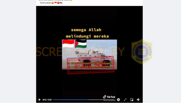 Beredar Video Prajurit TNI Bantu Warga Palestina, Benarkah?