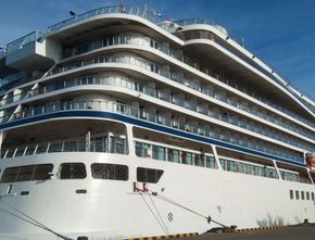 Pelabuhan Benoa Bali Catat 50.000 Turis Kapal Pesiar Singgah Selama Januari-April 2025