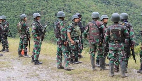 Saling Tembak Lagi? Prajurit TNI Ditembak Anggota Brimob di Polsek Dekai Papua