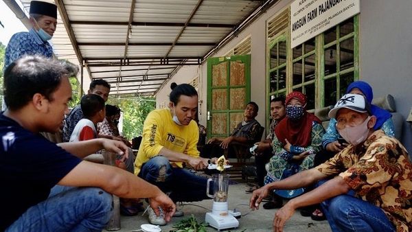 TRB Creative, Milenial Jogja yang Ajari Petani Ciptakan Kompos Sehari Jadi