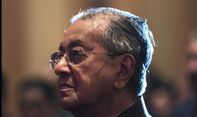 Mundurnya Mahathir Muhammad: Antara Pemenuhan Janji atau Siasat Politik