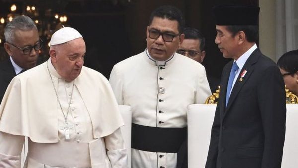 Di Depan Paus Fransiskus, Jokowi Apresiasi Vatikan Terus Serukan Perdamaian di Palestina