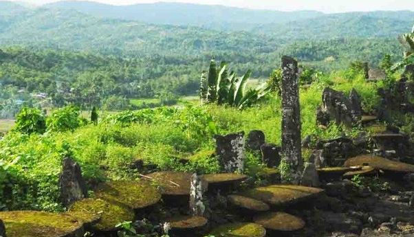 Menelususri Masa Lalu Nias di Situs Megalitik Tetegewo  Desa Hisao’oto, Nias Selatan