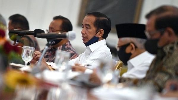 Berita Nasional: Jokowi Kesal Anggaran Kesehatan Rp 75 Triliun, Baru Keluar 1,53 %