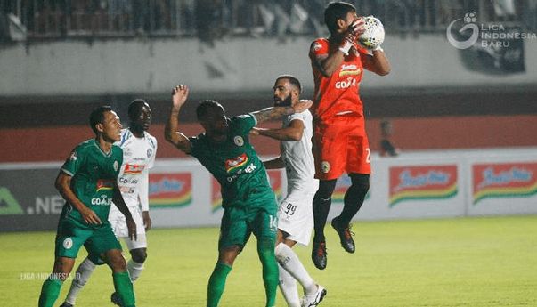 Komentar Kedua Pelatih Soal Hujan Kartu PSS Sleman vs Tira Persikabo