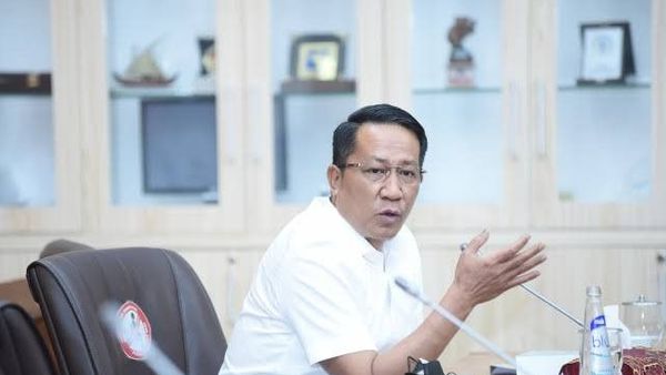 Presiden Jokowi Resmi Lantik Supratman Andi Agtas sebagai Menkumham Gantikan Yasonna Laoly