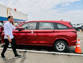 PPP Soal Jokowi Ekspor Ribuan Mobil: Mobil Esemka Aja Nggak Kelihatan, Boro-boro Ekspor