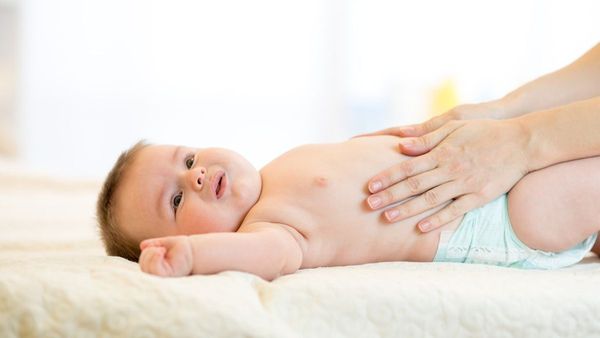 Sering Dipakai, Inilah Manfaat Minyak Telon untuk Bayi yang Jarang Diketahui