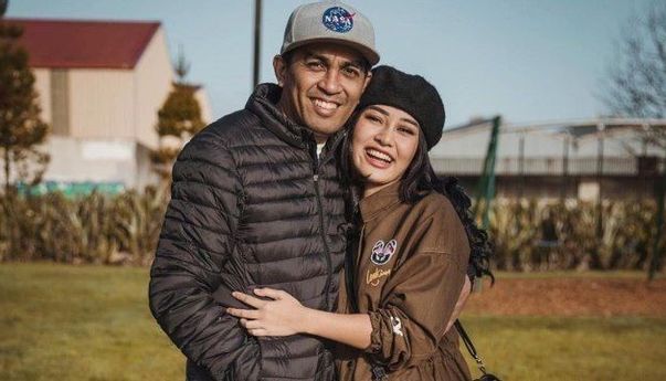 Mutia Ayu Ungkap Cara Atasi Kesedihan Pasca Kepergian Glenn Fredly