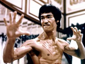 Pukulan 1 Inci: Jurus Bruce Lee yang Mematikan