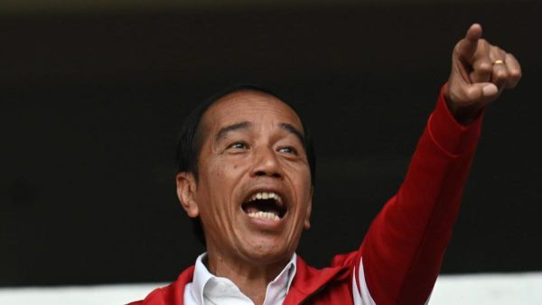 Isu Reshuffle Menteri dari NasDem, Jokowi: Ditunggu Saja