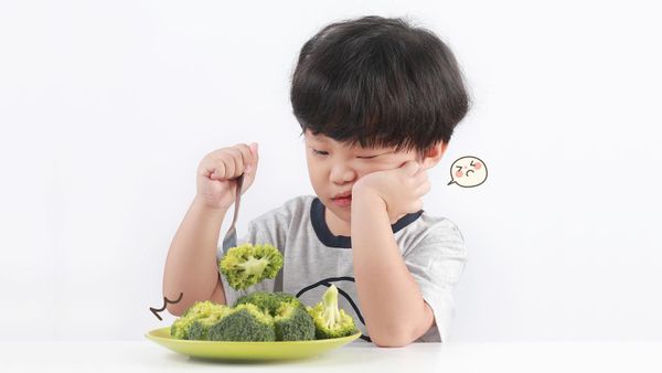 Anak Susah Makan Sayur? Ini Tips Mengatasinya!