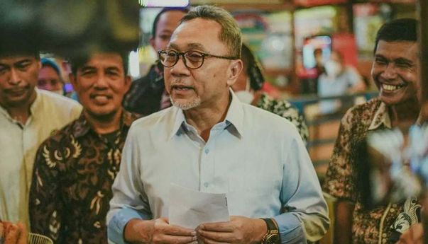 Solusi Migor dari Mendag Zulkifli Hasan: Warga Bisa Beli Minyak Goreng Curah 10 Liter dengan 1 KTP