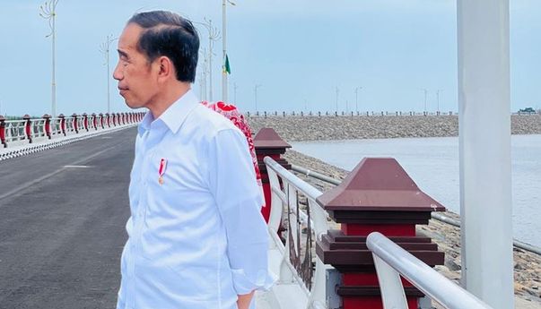 Jokowi Isyaratkan Kemungkinan Reshuffle Kabinet Menjelang 2024