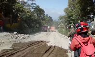 Berita Jateng: Jalur Evakuasi Kecamatan Kemalang Rusak, Ganjar Ogah Perbaiki