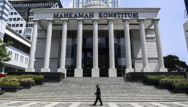 Tiga Sosok Pemicu Kehebohan di Mahkamah Konstitusi Digugat Triliunan Rupiah, Ini Alasannya