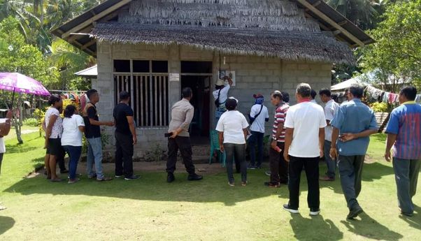 Bupati Morotai Cabut Suplai Listrik, Air dan BPJS Para Warga yang Tolak Divaksin