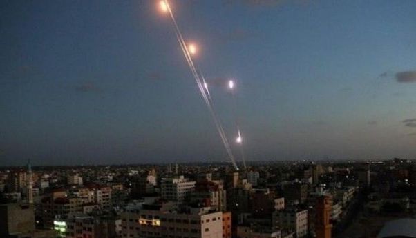 Buntut Insiden Al Aqsa, Israel Dikeroyok Roket dari Suriah dan Libanon