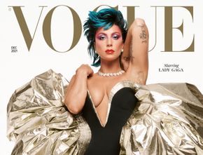 Melihat Lady Gaga di Cover Vogue, Mirip Botol Parfum!