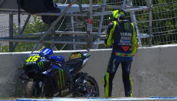 Misteri Jatuhnya Rossi di MotoGP Catalunya Terjawab, Ternyata Gara-Gara Ini