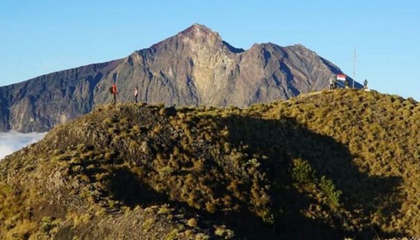 Jalur Pendakian Gunung Rinjani Sudah Dibuka Kembali setelah 3 Bulan Tutup