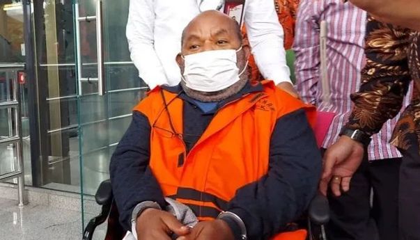 Jalani Sidang Perdana, Lukas Enembe: Saya Difitnah, Dizalimi, dan Dimiskinkan
