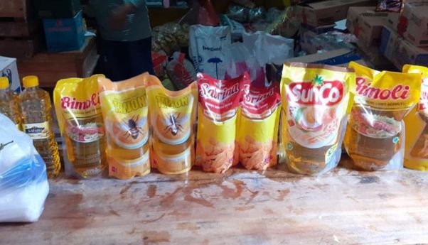 Harga Minyak Goreng Turun, tapi Stoknya Super Langka di Ritel Modern