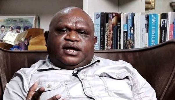 Ukraina Bantah Kirim Pesan Lewat Jokowi, Natilius Pigai Sebut Jokowi Gagal Total dan Bikin Malu