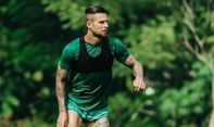 Belum Gabung Latihan Bareng PSS Sleman, Aaron Evans: Masih Menunggu Visa Rampung