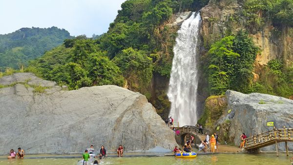 5 Curug Terindah di Bogor yang Cocok untuk Segarkan Tubuh dan Pikiran