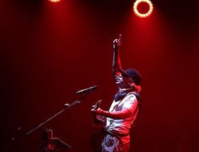 Kangen Manggung, Iwan Fals Gelar Konser Virtual ‘Di Balik Nyanyian’