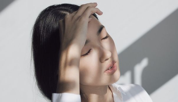 Kata Dokter Kulit, Suplemen Kolagen Sudah Bisa Dikonsumsi Mulai Usia 20 Tahun untuk Jaga Elastisitas Kulit