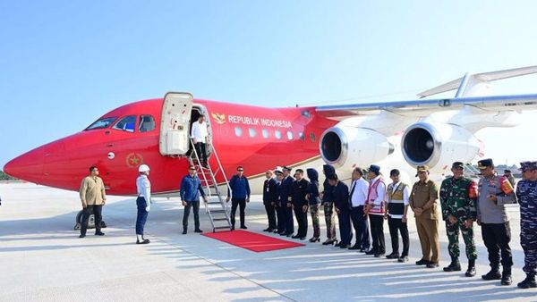 Presiden Jokowi Perintahkan Status Bandara IKN Diubah dari VVIP Jadi Komersial