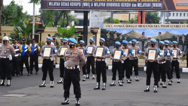 Tegas! 12 Polisi Nakal di Surabaya Dipecat, Ini Daftar Nama dan Pelanggarannya