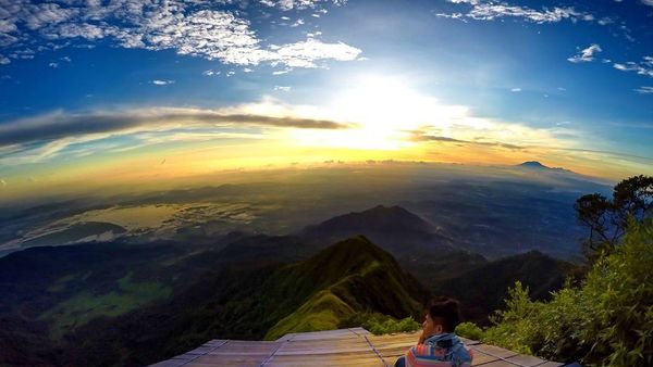 Berita Jateng: Sempat Tutup, Wisata Gunung Telomoyo di Magelang Dibuka Lagi Besok