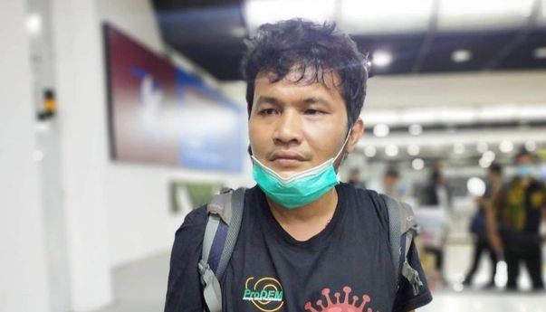 Kebijakan Minyak Goreng Gagal, Nicho Silalahi Sindir Jokowi: Kalau Sudah Tahu Menyengsarakan, Sadar Diri dan Segera Mundur