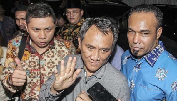 Andi Arief Dilaporkan ke Polisi Setelah Senggol Hasto PDIP di Cuitan Desa Wadas , Berakhir di Bui?