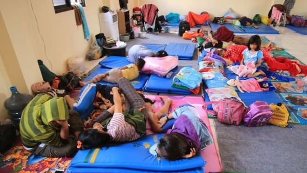 Ribuan Tempat Tidur Lipat Disiapkan untuk Para Pengungsi Gunung Merapi