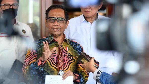 Menko Polhukam Mahfud MD Bocorkan Ada Anggota DPR yang Dihubungi Ferdy Sambo Untuk Muluskan Skenario