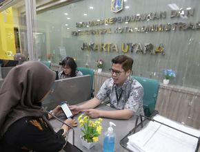 H-1 Pencoblosan Pilkada, Dukcapil Jakarta Buka Layanan hingga Pukul 10 Malam