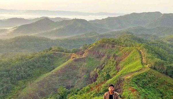 Menghilangkan Penat dengan Jalan-Jalan ke Puncak Manalese di Batu Tunggal, Labuhanbatu Utara