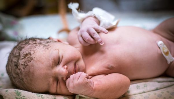Bayi di China Dinyatakan Positif Virus Corona 30 Jam Setelah Dilahirkan