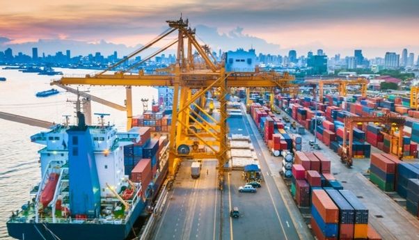 Pasokan Panel Surya di India Terancam Kelebihan: Tantangan Bagi Sektor Energi Bersih