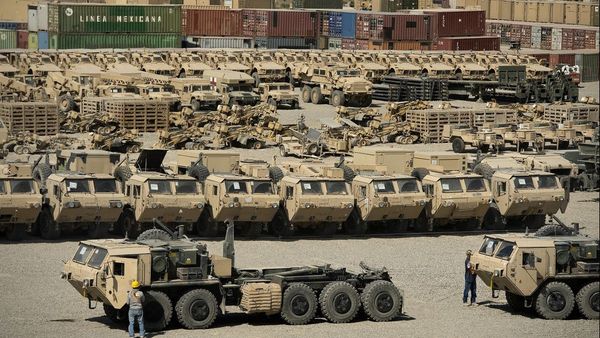 Intel Sebut 2.000 Kendaraan Lapis Baja hingga Helikopter AS dikuasai Taliban, Petinggi AS: Jangan Sampai Diserahkan ke China
