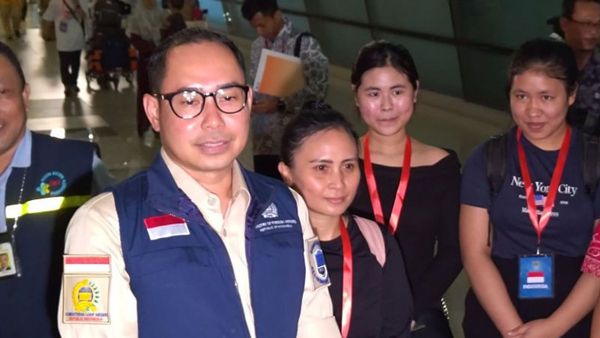 Kemlu RI: 60 WNI yang Dievakuasi dari Iran Telah Tiba di Tanah Air