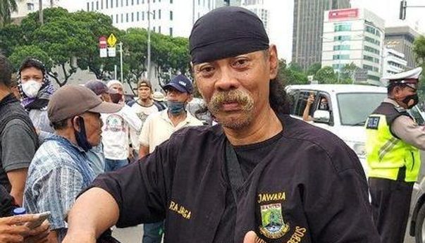 Kisah Zaini, Dukun yang Tolak Santet Anggota DPR dan Pilih Tolak Omnibus Law dengan Demo